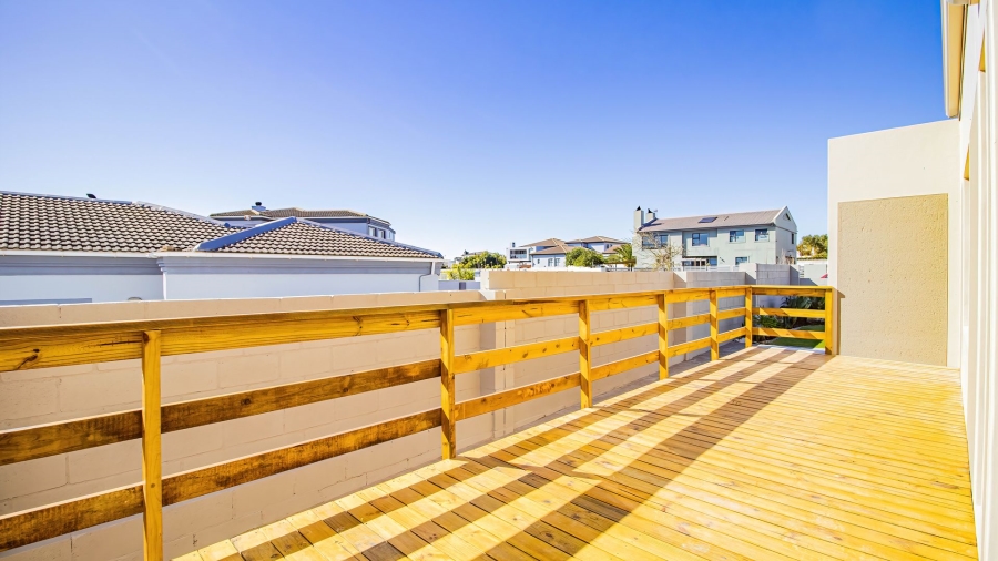4 Bedroom Property for Sale in Country Club Western Cape